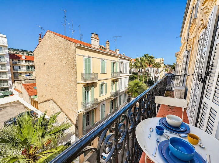 Appartement · Cannes · ★4,94 · 1 chambre · 2 lits · 1&nbsp;salle de bain