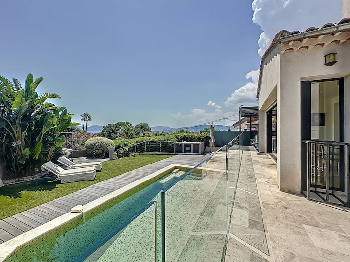 Hébergement · Le Cannet · ★5,0 · 3 chambres · 3 lits · 3 salles de bain